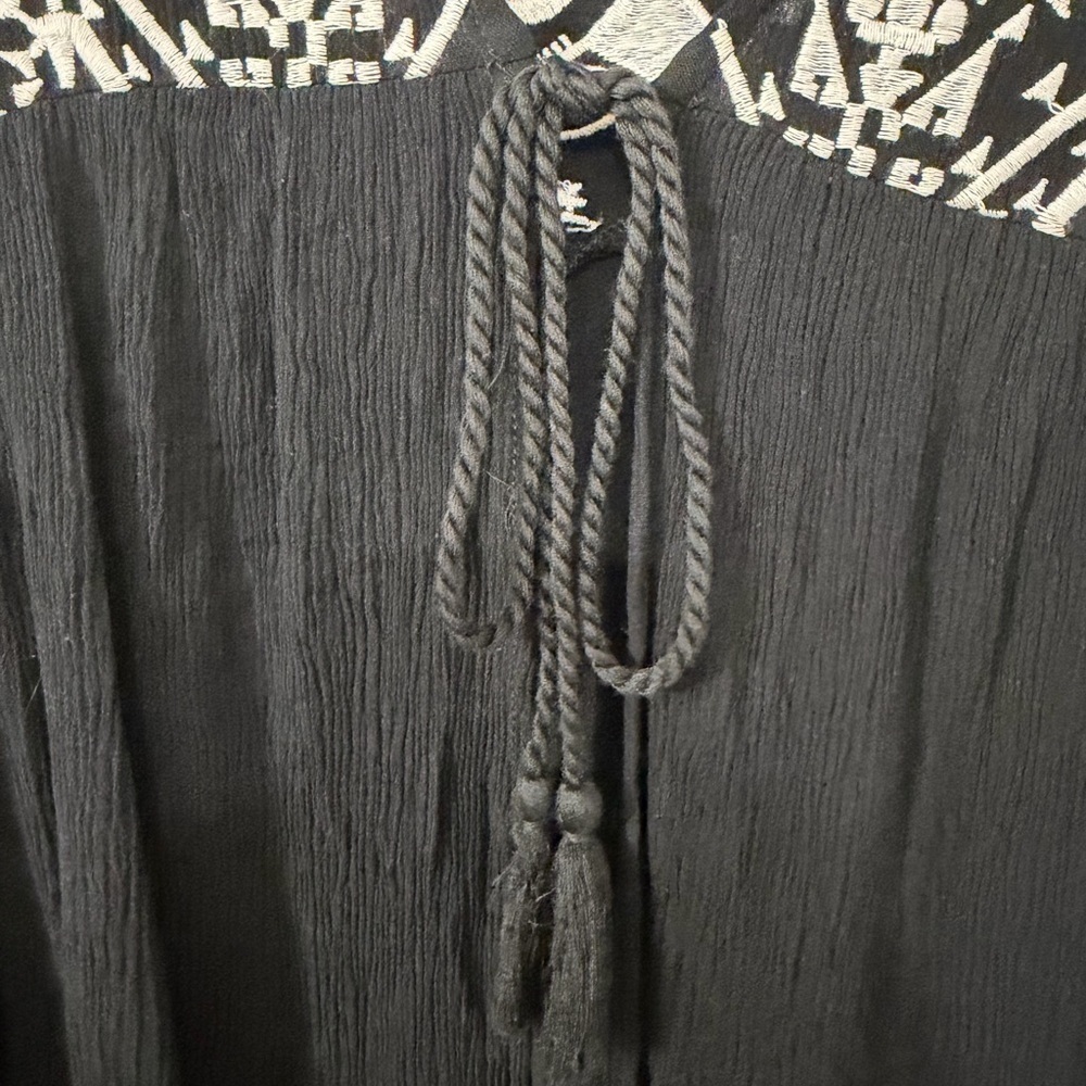 Torrid Black and White Embroidered cover up - Picture 3 of 7